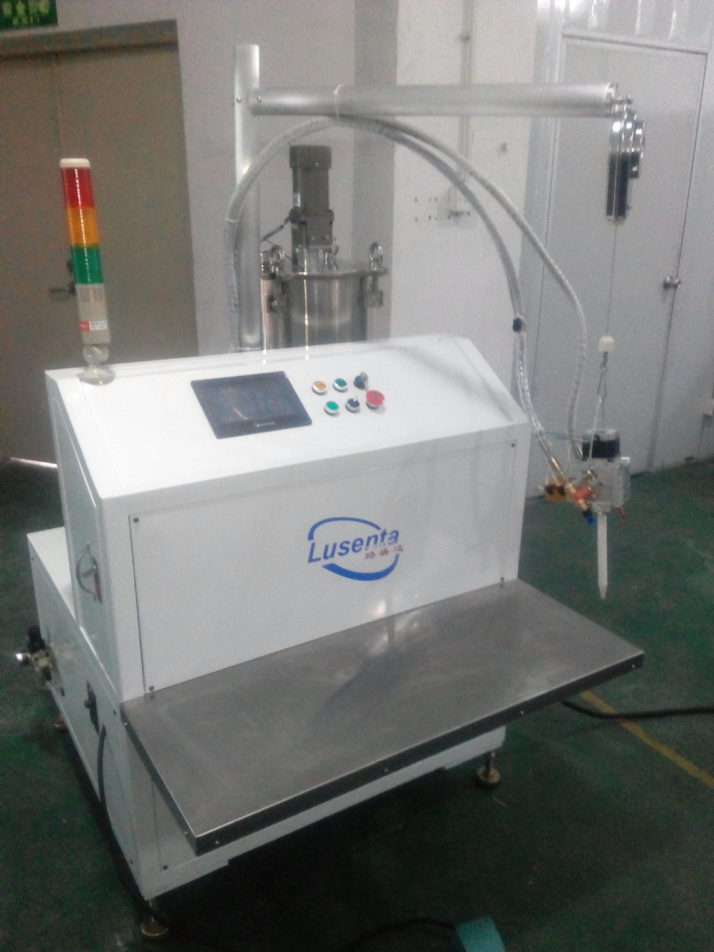 攀岩之路因为有光头佬的陪伴而分外温暖‘开元ky’(图1) ky开元